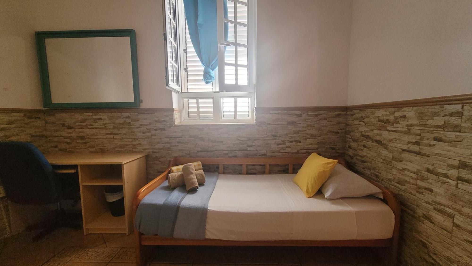 Eden Guesthouse Sardina Phòng bức ảnh